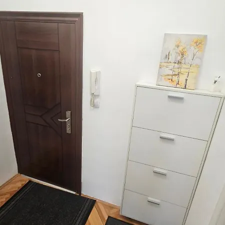 Stan Na Dan G & V Apartment Prijedor Exterior photo